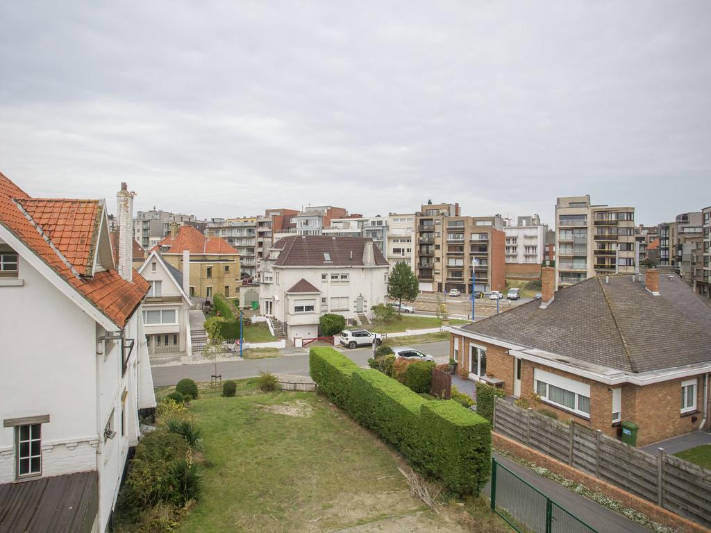 Beautiful Villa 200 Metres From The Sea Koksijde Exterior photo